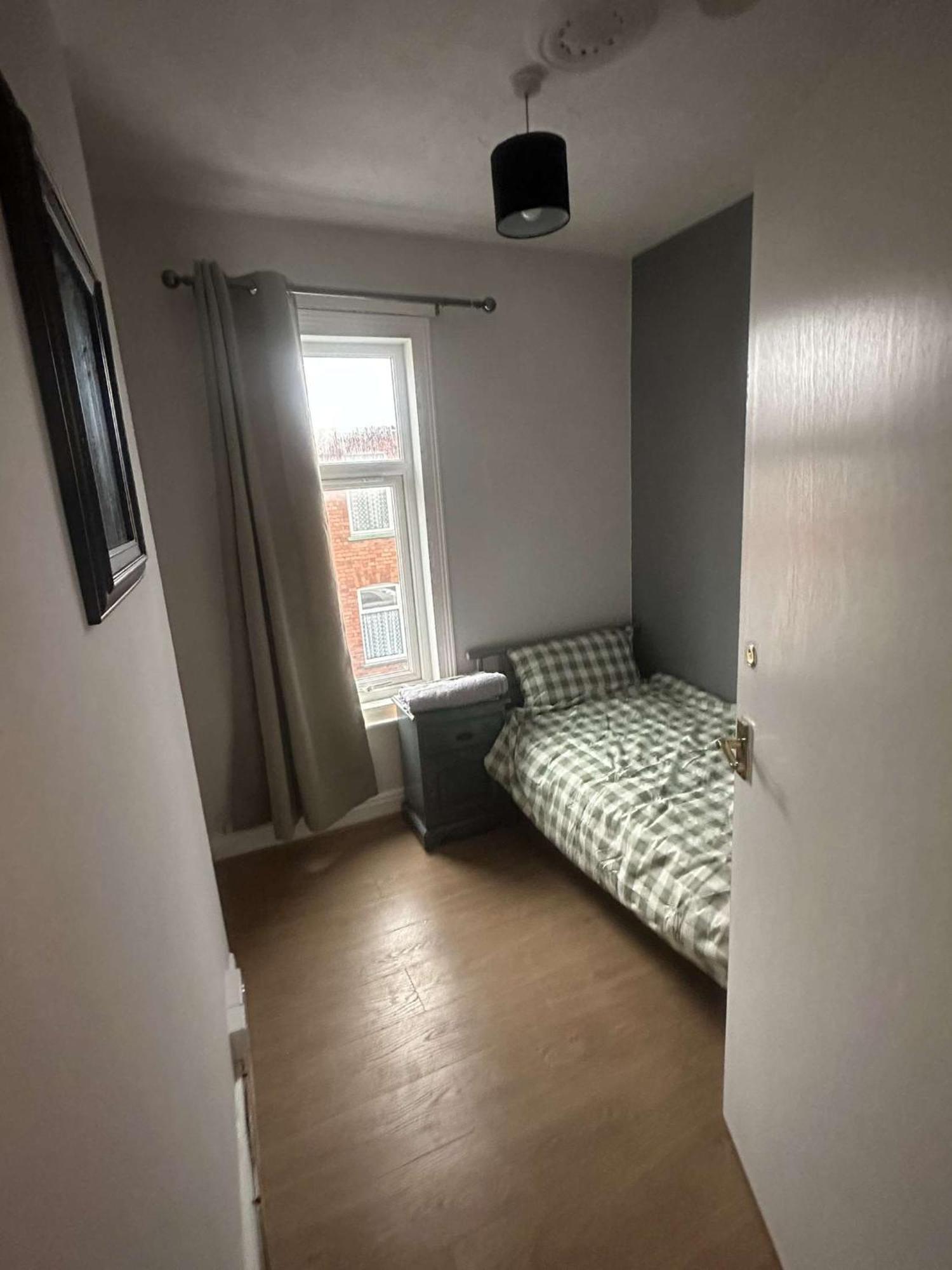 M&B Accommodation Lincoln Exterior photo