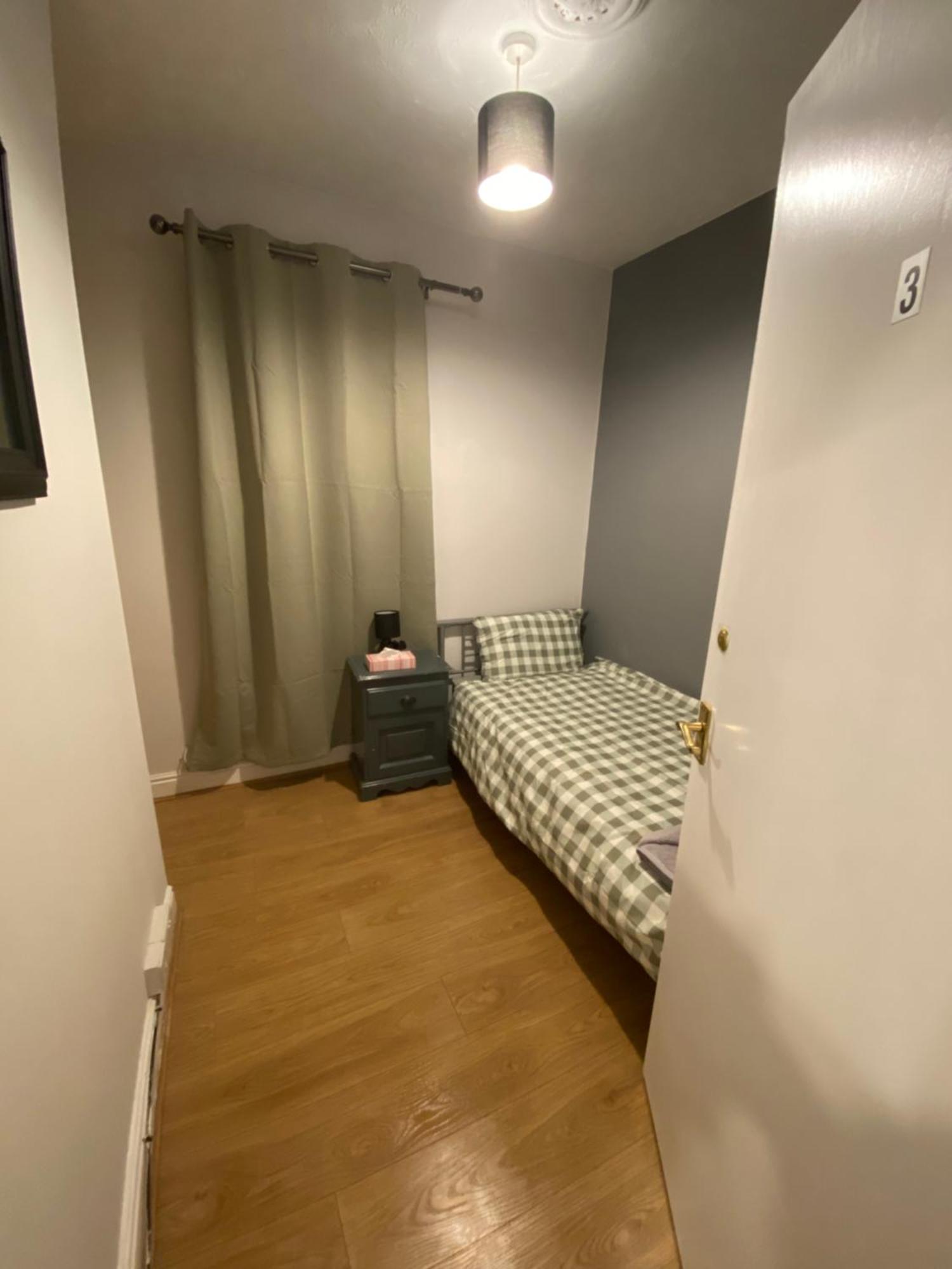 M&B Accommodation Lincoln Exterior photo